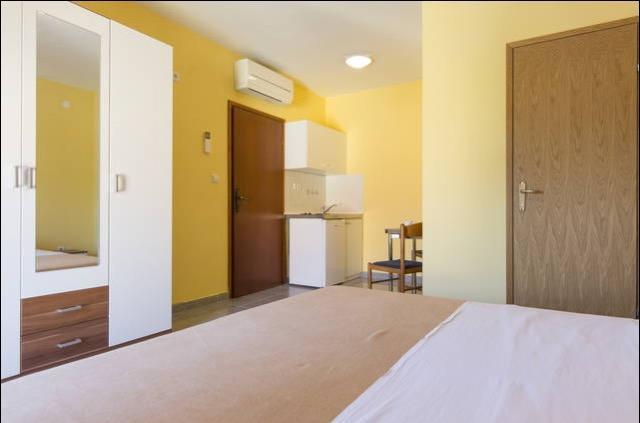 Triglav Studio Apartments Punat Esterno foto